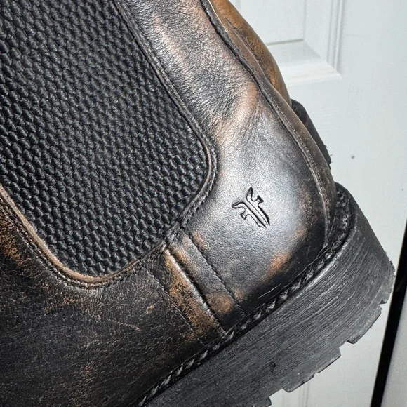 Frye Men's Brown Bowery Leather Boots - Picture 6 of 9